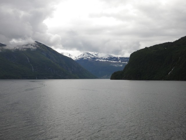 Hurtigruten_2015-06-18_11-30